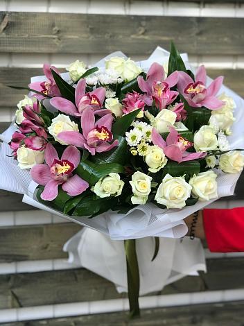 Букет цветов из: Розы и Хризантемы в Ильинка Тульская область
