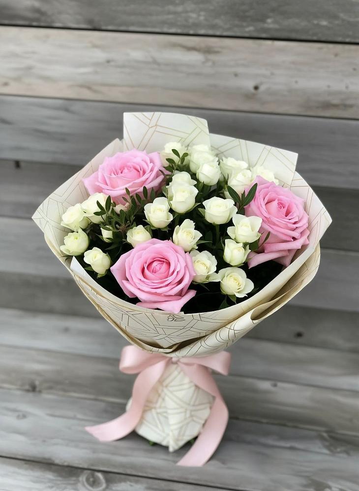 Букет цветов из: Розы в Ильинка Тульская область