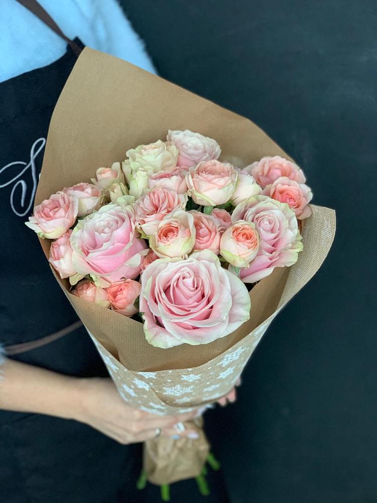 Букет цветов из: Хризантемы и Розы в Ильинка Тульская область