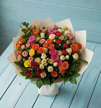 Букет Микс из разноцветных кустовых роз в Ильинка Тульская область